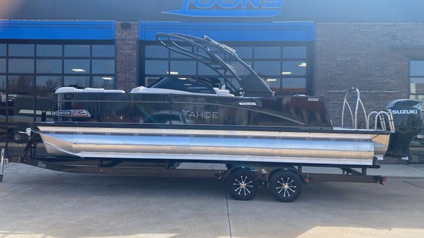 Tahoe Pontoon GRAND TAHOE LTZ 