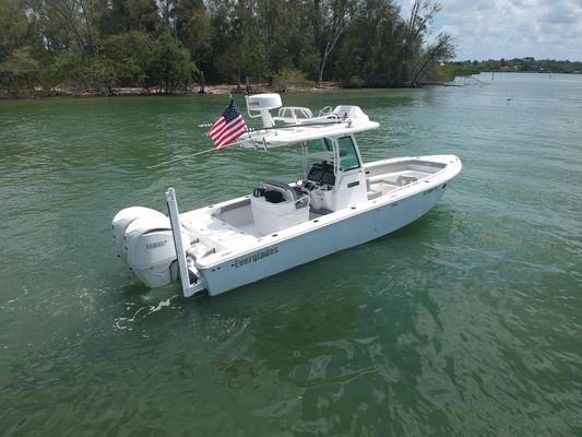 Everglades 273-CENTER-CONSOLE - main image