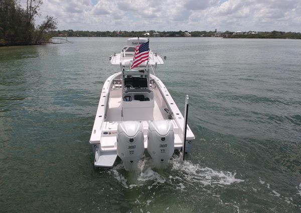 Everglades 273-CENTER-CONSOLE image