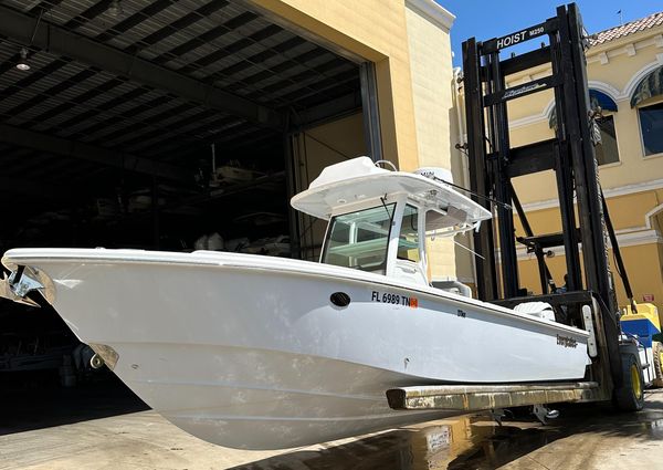 Everglades 273-CENTER-CONSOLE image