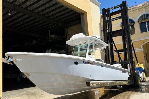 Everglades 273-CENTER-CONSOLE image