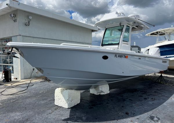 Everglades 273-CENTER-CONSOLE image