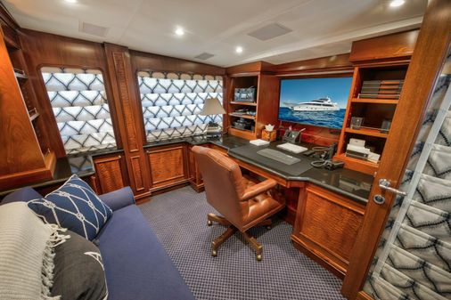 Sovereign Raised pilothouse image