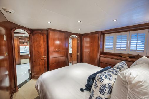 Sovereign Raised pilothouse image