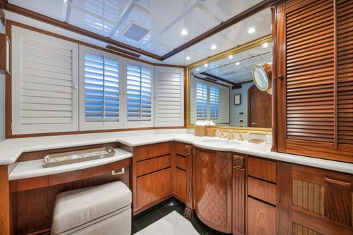 Sovereign Raised pilothouse image