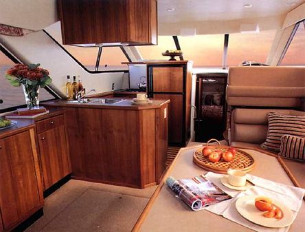 Bayliner 3788-COMMAND-BRIDGE-MOTORYACHT image