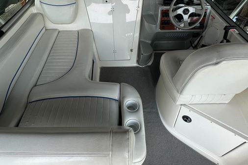 Bayliner 245 Cruiser image