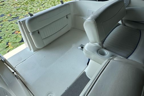 Bayliner 245 Cruiser image