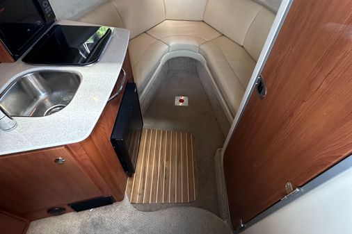 Bayliner 245 Cruiser image