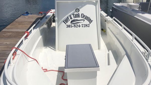 Boston Whaler Guardian 25 