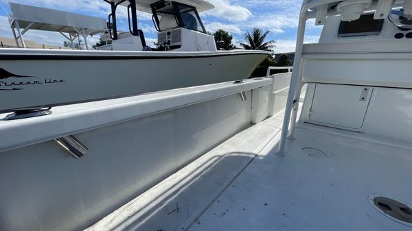 Boston Whaler Guardian 25 