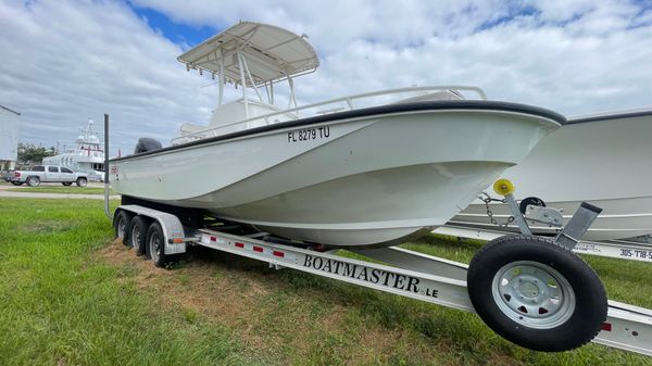 Boston Whaler Guardian 25 