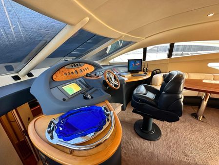 Azimut 62 image