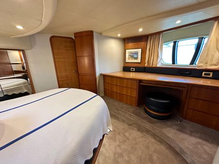 Azimut 62 image