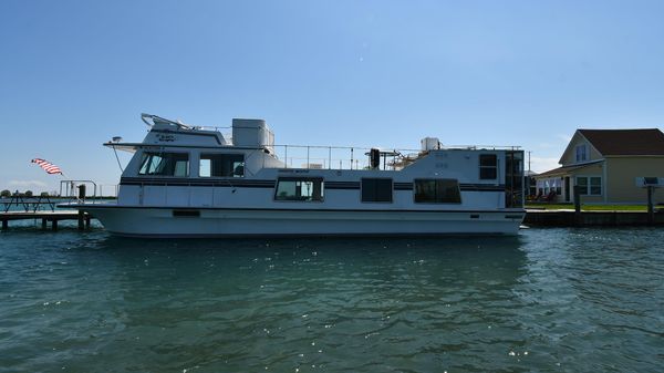 Harbor Master 520 Wide Body 