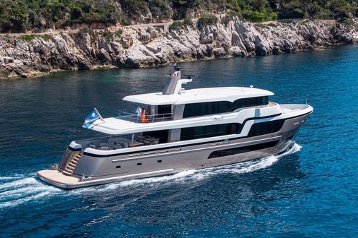 Van der Valk Custom 34M Explorer image