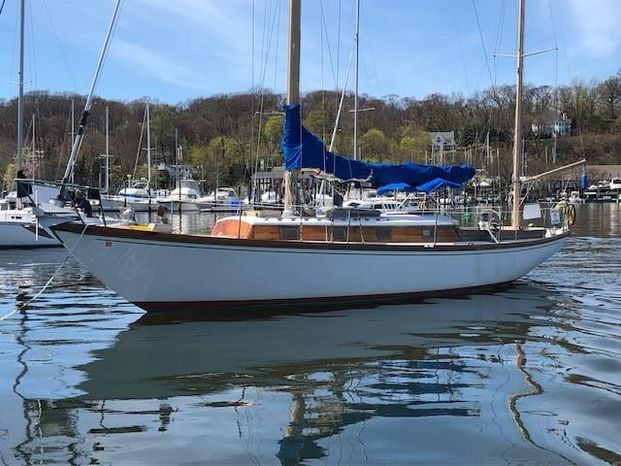 1984 sparkman and stephens nevins 40' sailboat