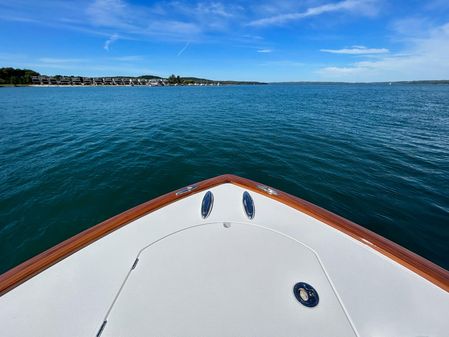Valhalla Boatworks V-33 image