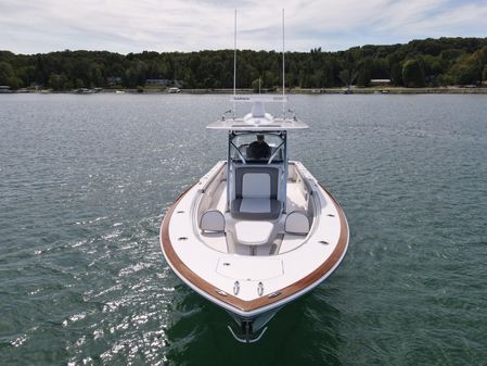 Valhalla Boatworks V-33 image