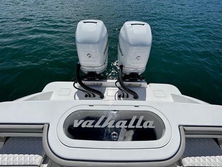 Valhalla Boatworks V-33 image