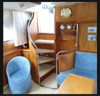 Broom Monarch 12m image