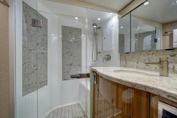 Viking 52-CONVERTIBLE image