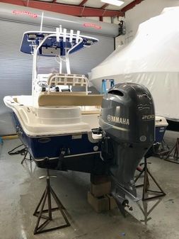 NauticStar 22 XS image