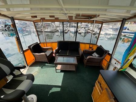 Hatteras 43-DOUBLE-CABIN-MOTORYACHT image