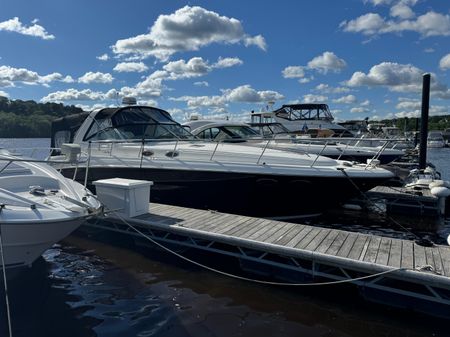 Sea Ray 380 Sundancer image