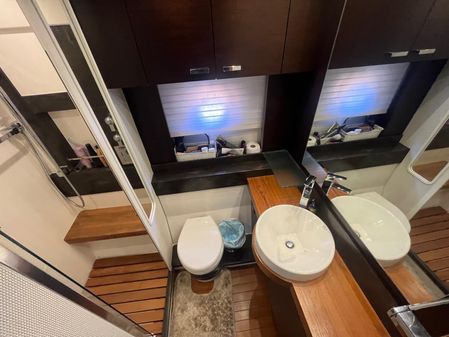 Tiara Yachts 53 Coupe image