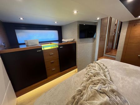Tiara Yachts 53 Coupe image