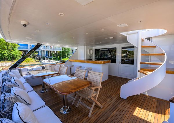 Broward 108-RAISED-PILOTHOUSE image