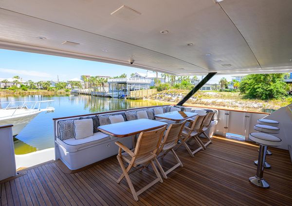 Broward 108-RAISED-PILOTHOUSE image