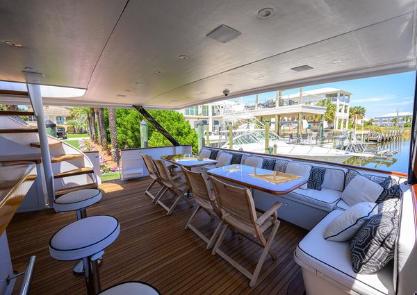 Broward 108-RAISED-PILOTHOUSE image