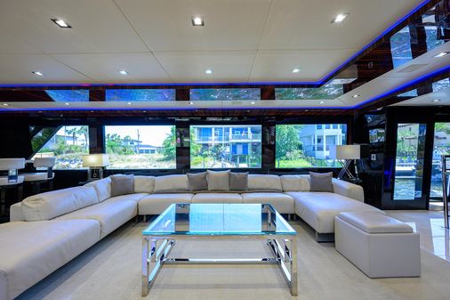 Broward 108 Raised Pilothouse image