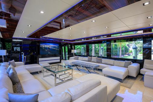 Broward 108 Raised Pilothouse image