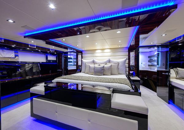 Broward 108-RAISED-PILOTHOUSE image