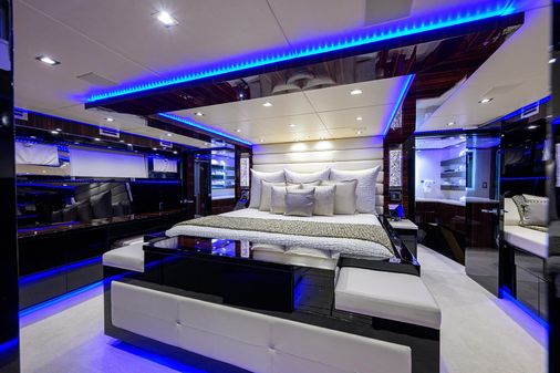 Broward 108 Raised Pilothouse image