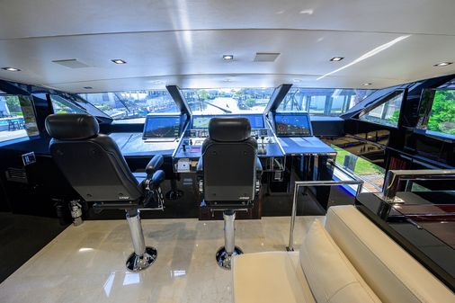 Broward 108 Raised Pilothouse image