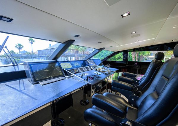 Broward 108-RAISED-PILOTHOUSE image