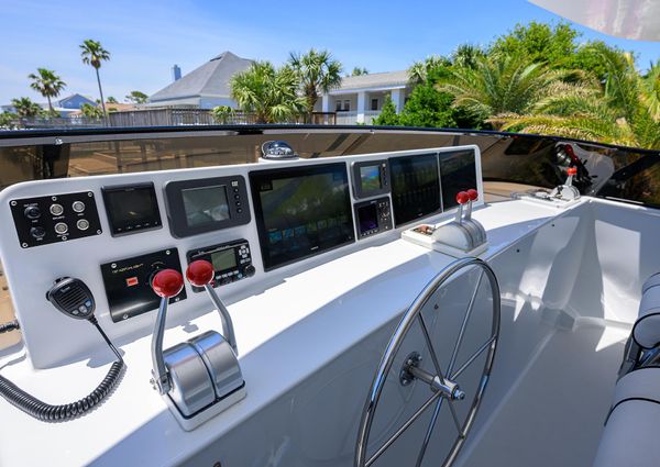 Broward 108-RAISED-PILOTHOUSE image