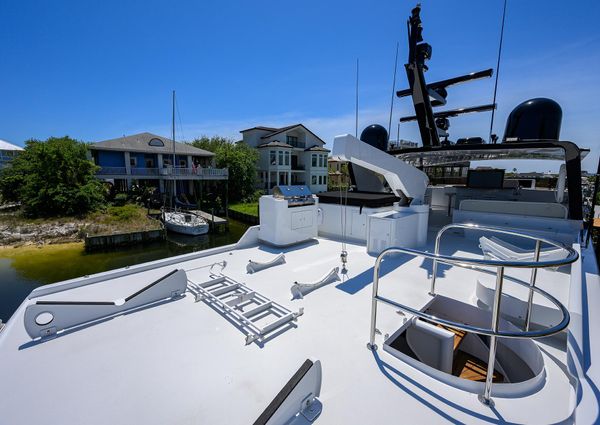 Broward 108-RAISED-PILOTHOUSE image