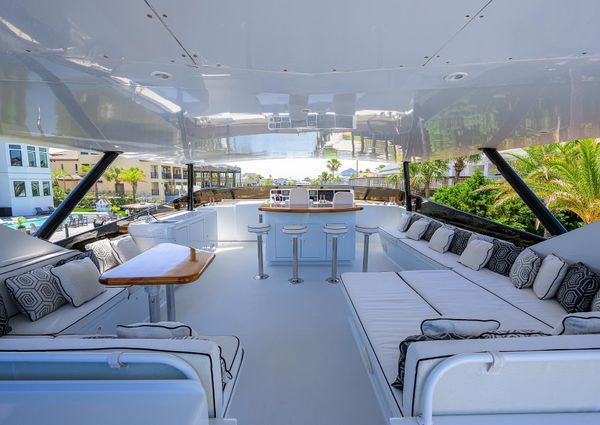 Broward 108-RAISED-PILOTHOUSE image