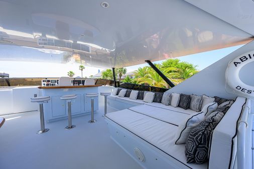 Broward 108 Raised Pilothouse image