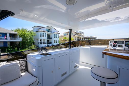 Broward 108-RAISED-PILOTHOUSE image