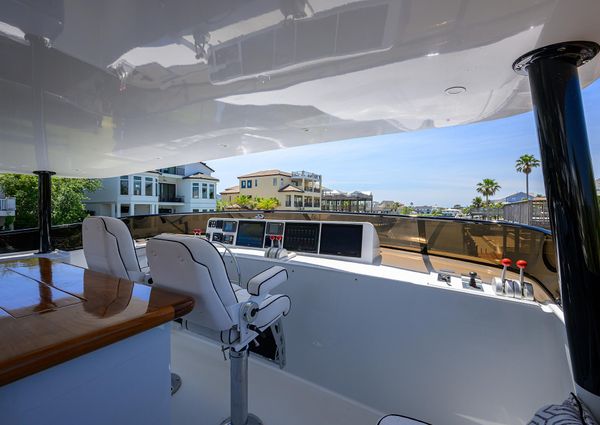 Broward 108-RAISED-PILOTHOUSE image