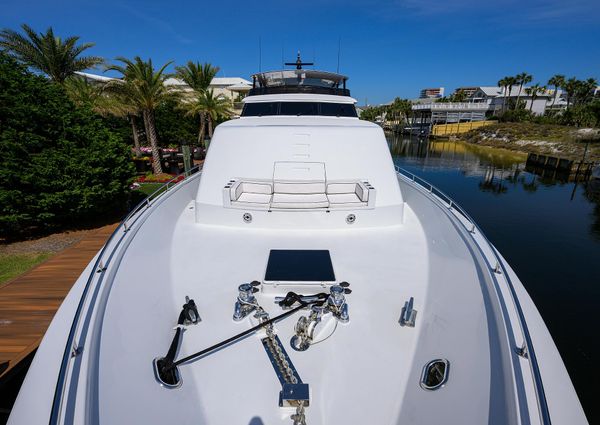 Broward 108-RAISED-PILOTHOUSE image