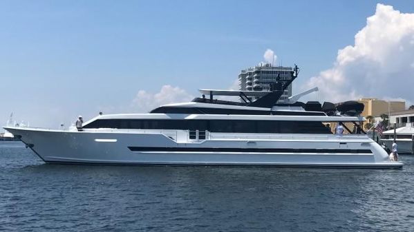 Broward 108 Raised Pilothouse image