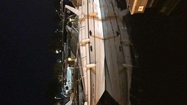 Chaparral Signature 310