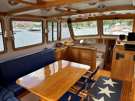 Lyman-Morse Flybridge 48 Duffy Hull image